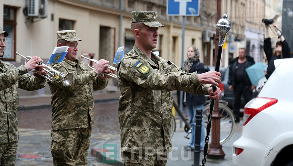 Марш шани, вдячності та єдності до Дня героїв у Львові