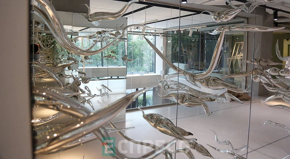 виставка "Рай/Пекло" у Львові Zenyk Art Gallery