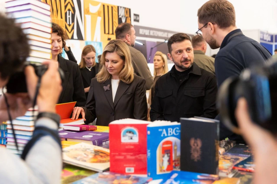 подружжя Зеленських на "Книжковому Арсеналі"