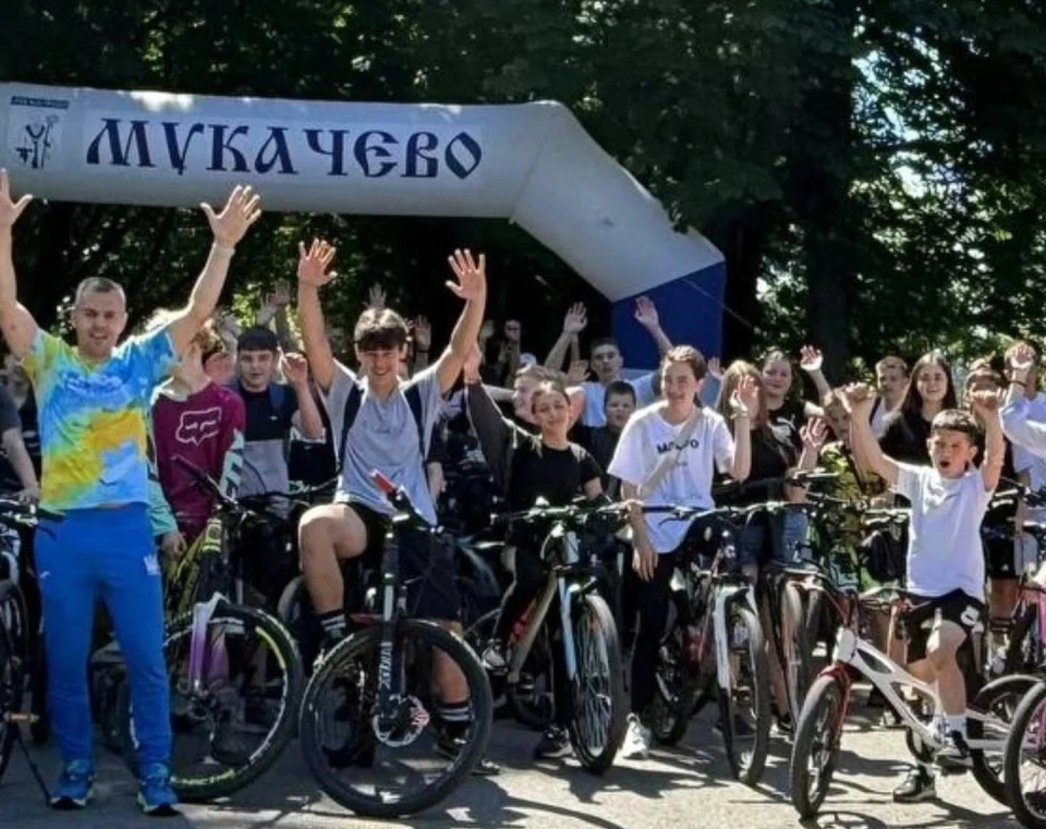 У Мукачеві відбувся благодійний велозаїзд на підтримку ЗСУ