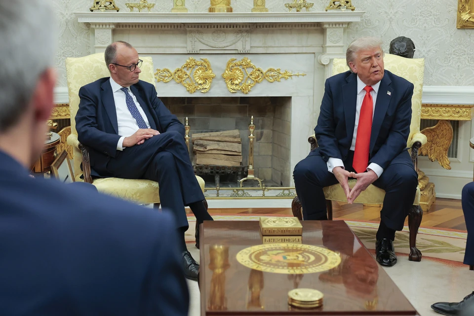 Президент США Дональд Трамп і канцлер Німеччини Фрідріх Мерц в Овальному кабінеті Білого дому 05 червня 2025 року