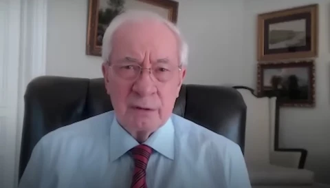 77-річний підсанкційний експрем'єр України Микола Азаров у російському телеетері
