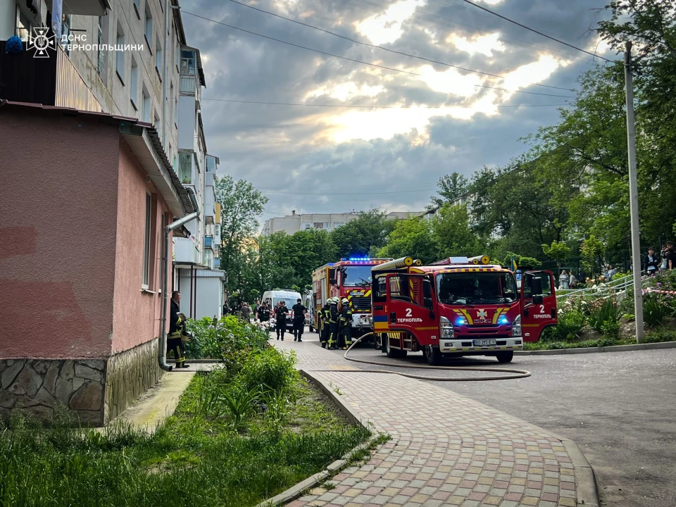 У Тернополі внаслідок вибуху газу в квартирі загинула жінка