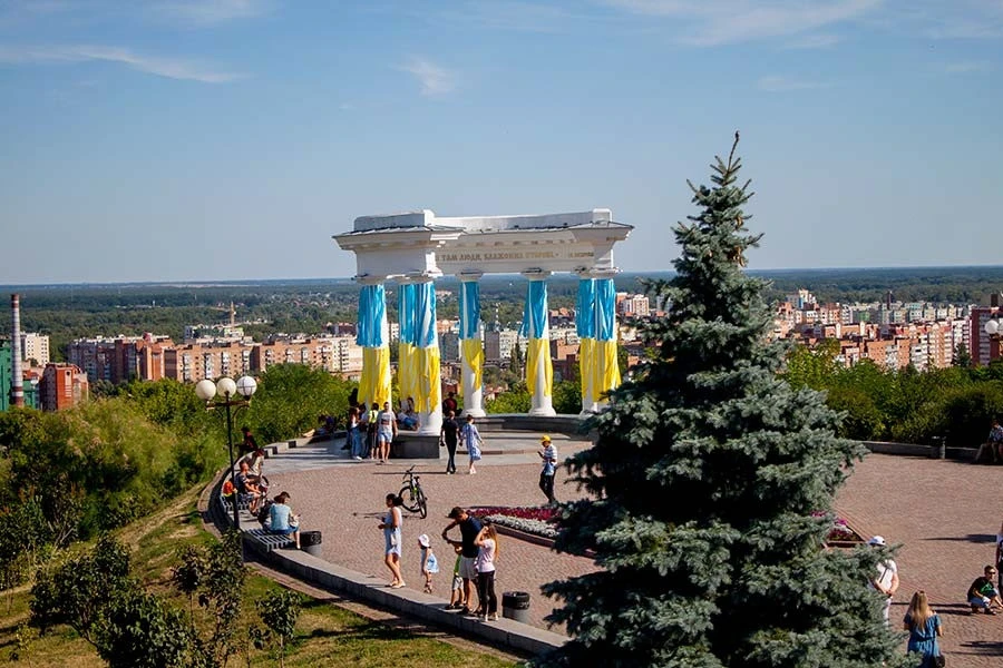 Біла альтанка в Полтаві