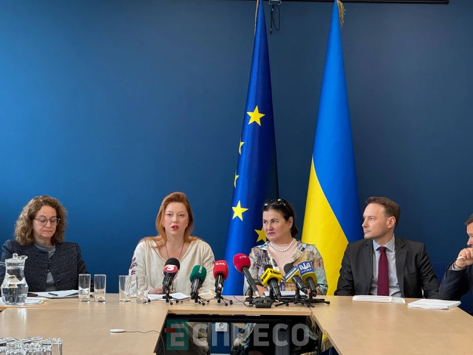 Катаріна Матернова
