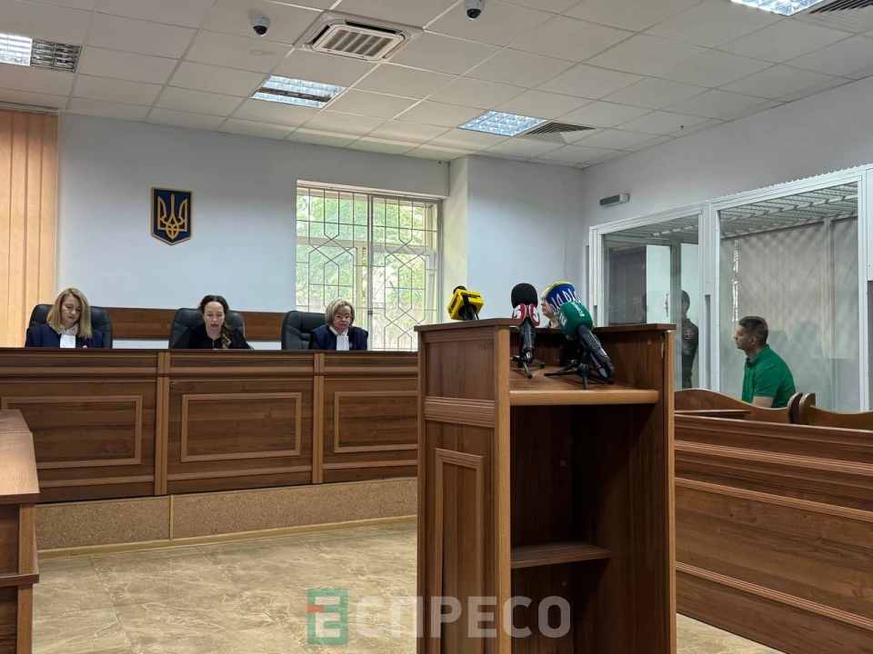 У Києві відбувається засідання по справі вбивства підлітка на фунікулері