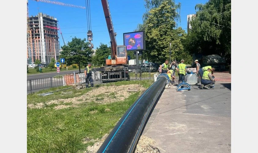 У Львові для приватного транспорту тимчасово перекрили вулицю Зубрівську