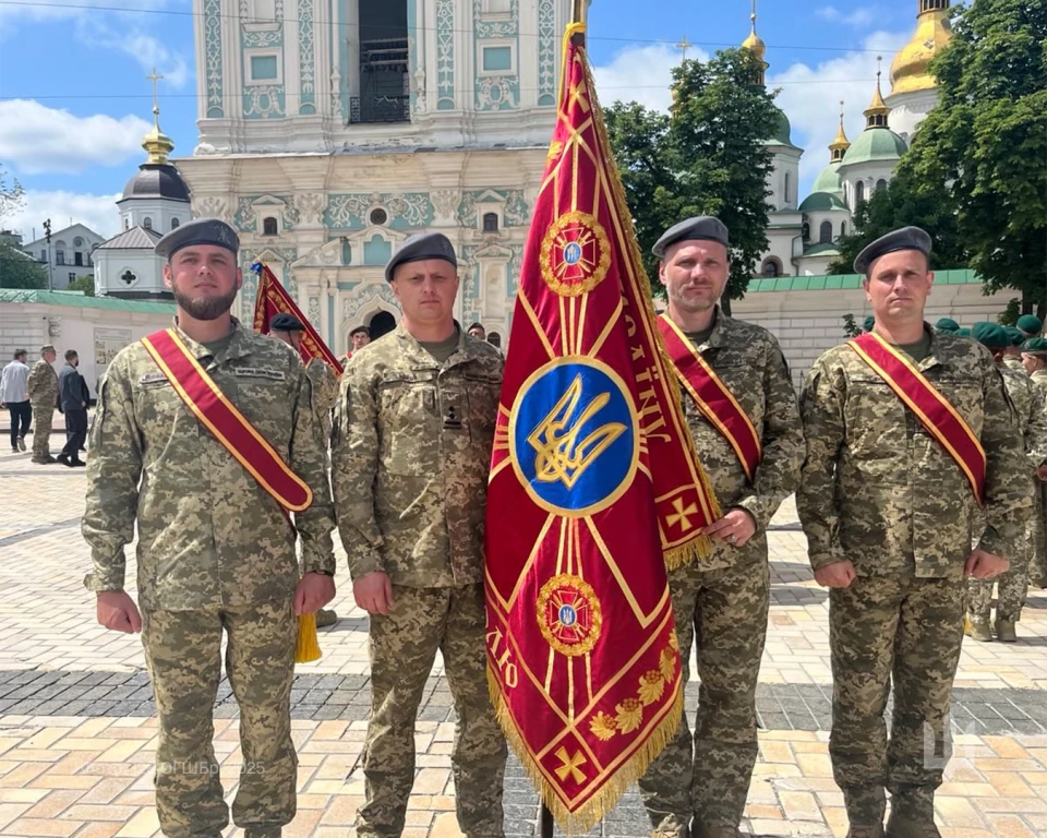 Батальйон "Тиса" 128-ї бригади отримав бойовий прапор із рук президента