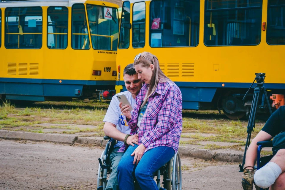 ветерани у Львові проїхали інклюзивним маршрутом "Дошвейцарський період"