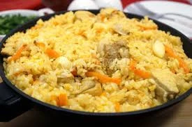 плов на сковороді