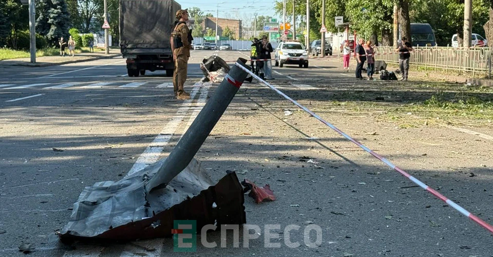 наслідки ворожої атаки на Київ 04.07.2025