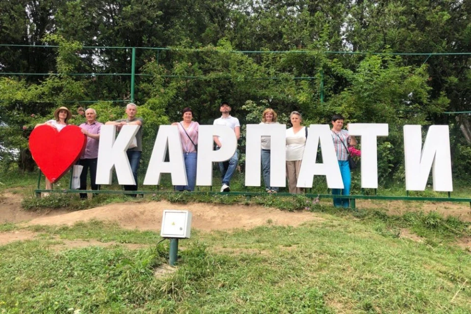 Старовинні замки, музеї та термали: найкращі двірники Львова відпочивали на Закарпатті