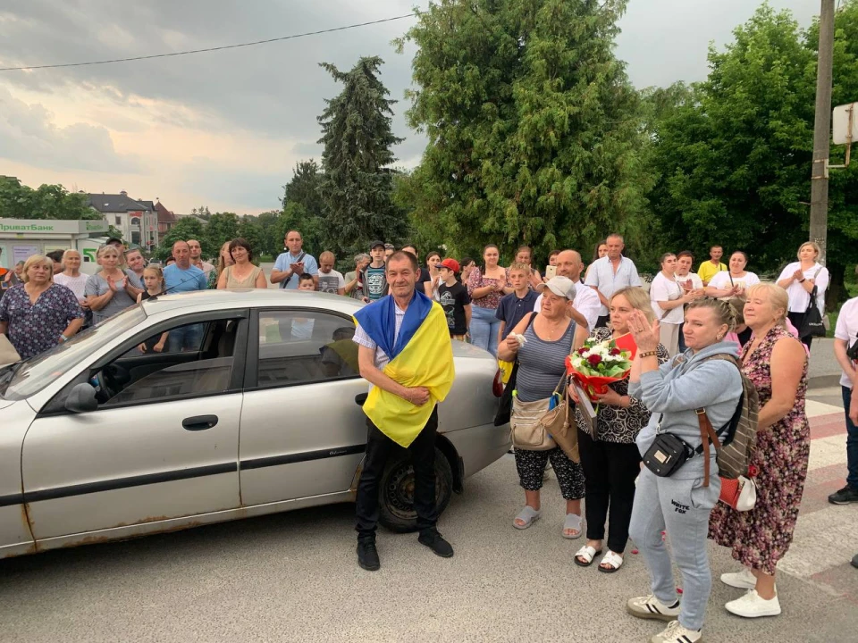 У Почаєві зустріли звільненого з полону Петра Трофимлюка