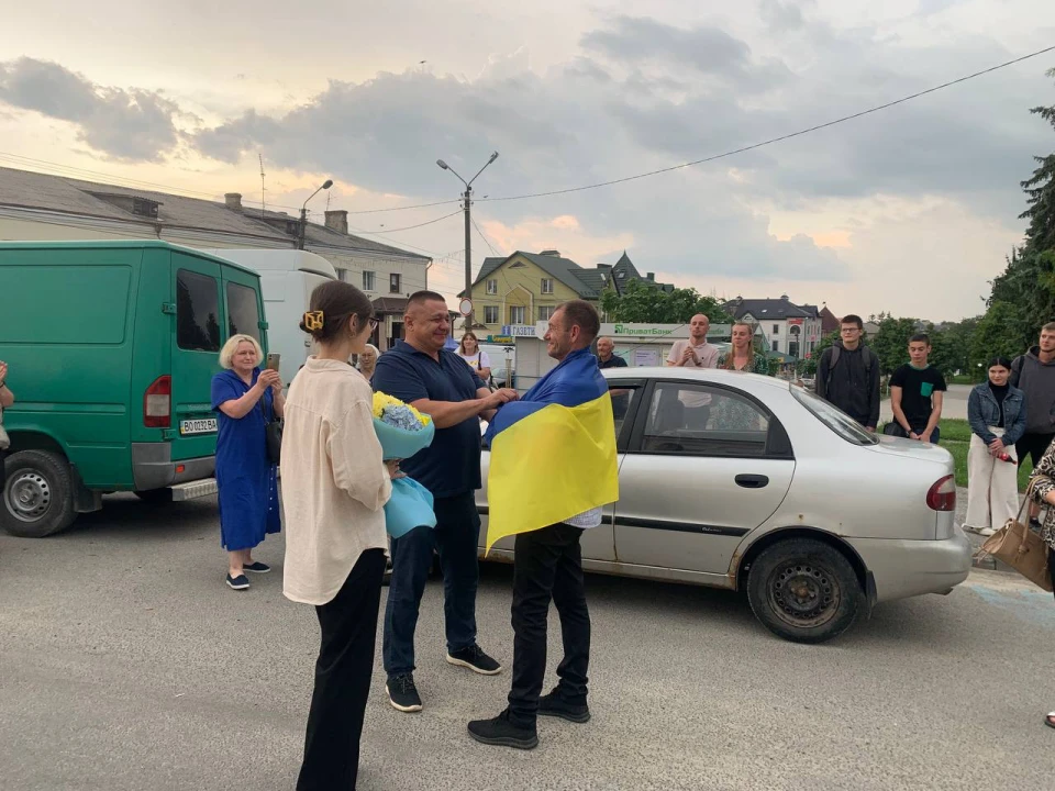 У Почаєві зустріли звільненого з полону Петра Трофимлюка