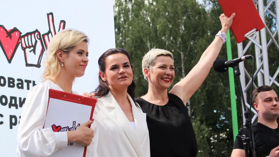 Вероніка Цепкало, Світлана Тихановська, Марія Колесникова влітку 2020 року