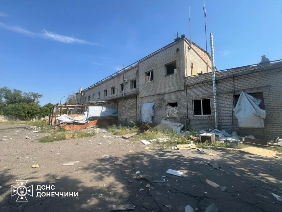 РФ вдарила по пожежній частині у Костянтинівці РФ вдарила по пожежній частині у Костянтинівці