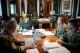 на фото Володимир Зеленський з військовими