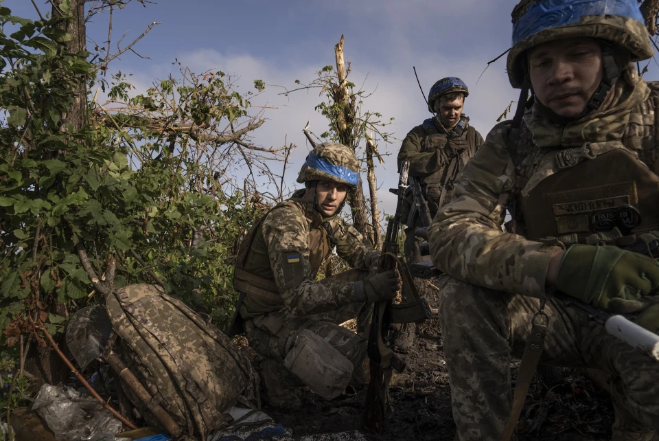 2000 метрів до Андріївки