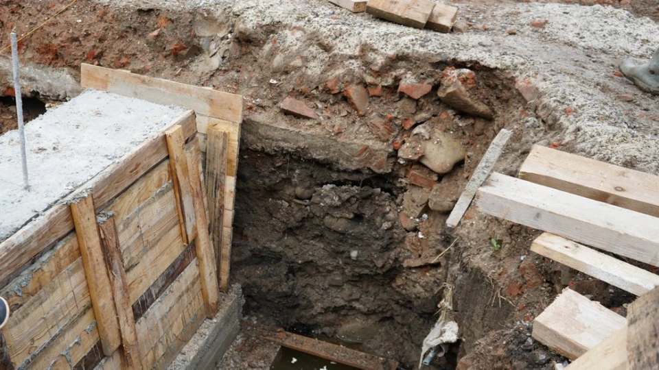 Під час земляних робіт у Коломиї знайшли залишки будівель ХІХ століття