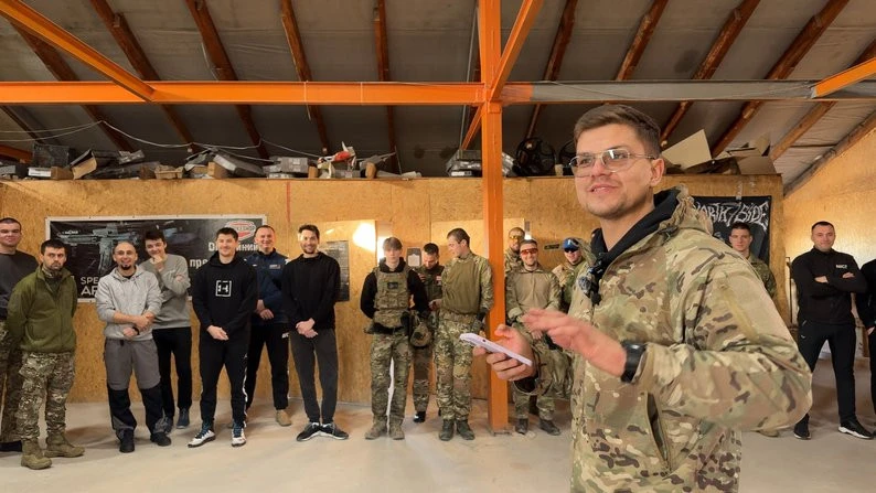 Ветеран Максим Левченко, який 13 місяців провів у російському полоні, заснував страйкбольний клуб у Львові