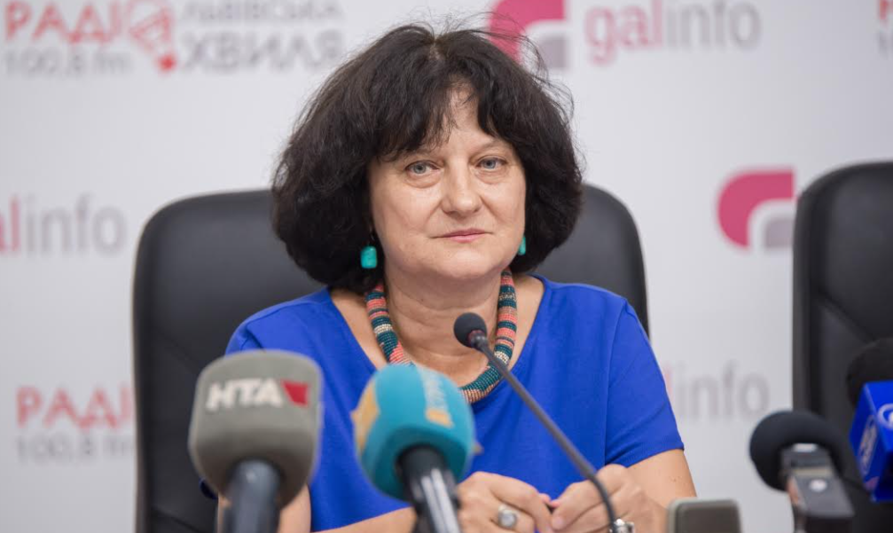 Лариса Возницька