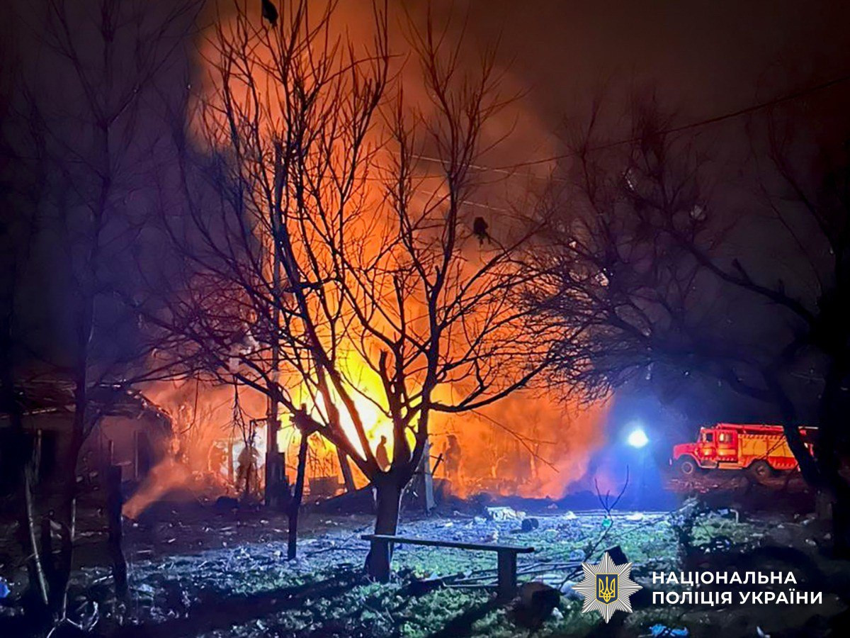 Росія запустила ударні БПЛА та ракету по території України