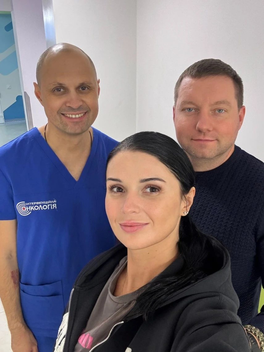 Львівські медики за 6 хвилин випалили пухлину кістки 13-річному волонтеру та сину захисника