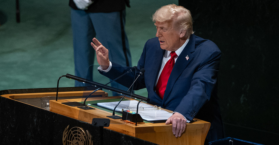 Трамп різко відповів на запитання журналіста про Епштейна