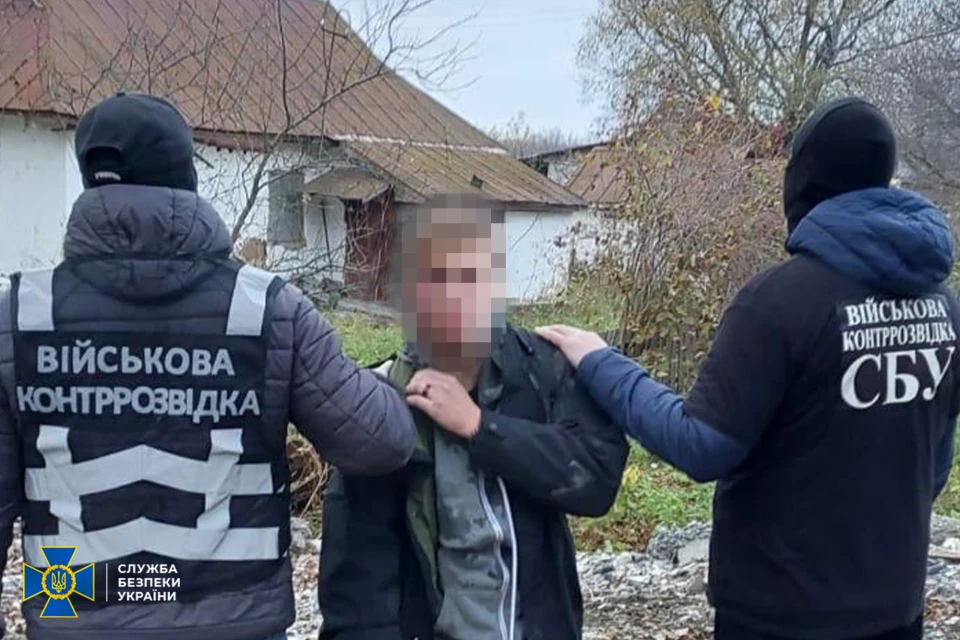 СБУ затримала 20-річного мешканця Хмельниччини, який робив фотопастки біля аеродромів