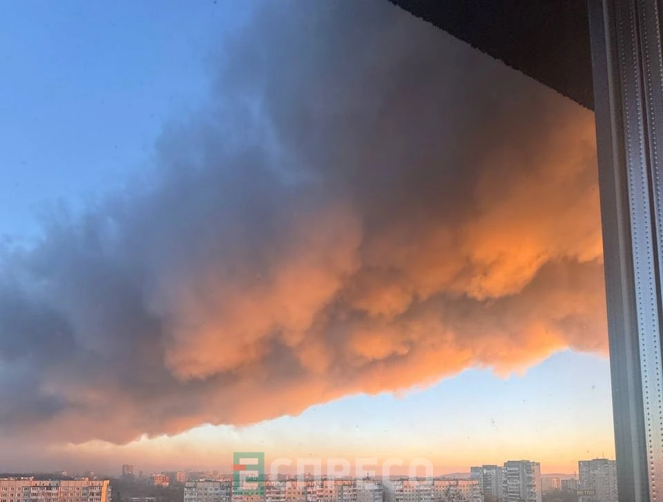 Над Львовом після вибухів здіймається густий дим