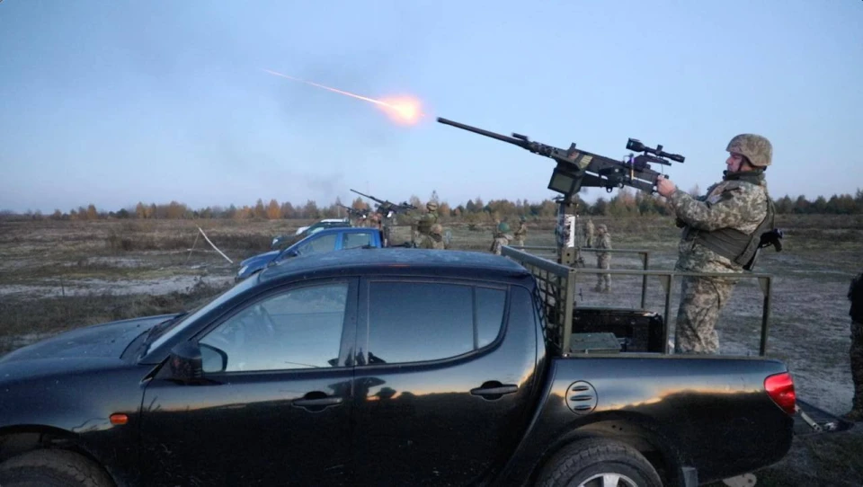 Нічні стрільби мисливців на дрони: у ПвК "Захід" показали тренування мобільних вогневих груп