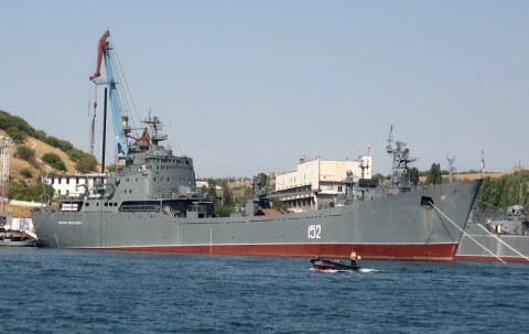 Великий десантний корабель проєкту 1171 "Тапір"