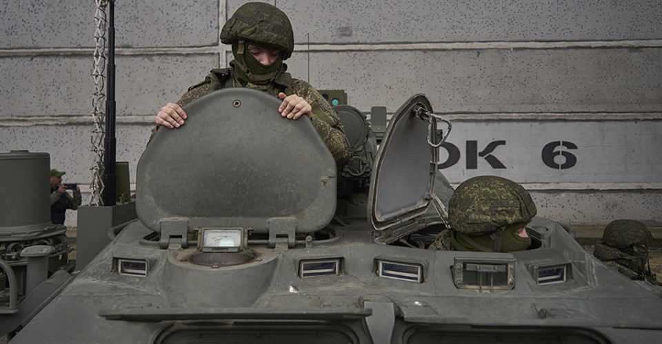 На Олександрівському напрямку ворог змушений перегруповуватися, - офіцер відділення комунікацій 148-ї ОАБр Колесниченко