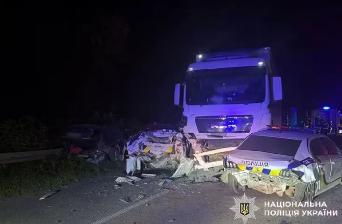 На Хмельниччині судитимуть водія вантажівки, який в'їхав у поліцейські авто і травмував п'ятьох людей