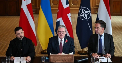 Володимир Зеленський, Кір Стармер та Марк Рютте (зліва - направо)