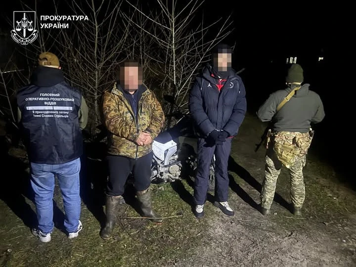 Багатодітний батько з Рівненщини отримав підозру за налагодження схеми втечі чоловіків за кордон