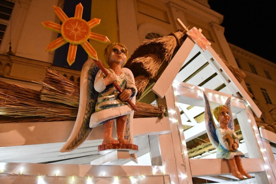 На площі Ринок у Львові відкрили різдвяну шопку
