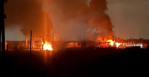 пожежа після ураження "Єфремовського заводу синтетичного каучуку"