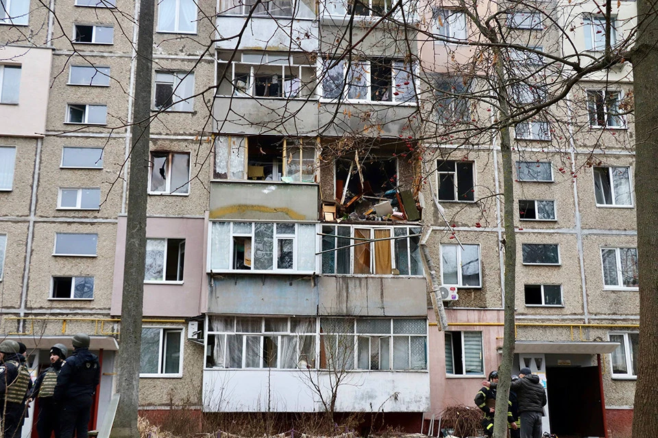 наслідки атаки РФ на 5-поверхівку в Чернігові