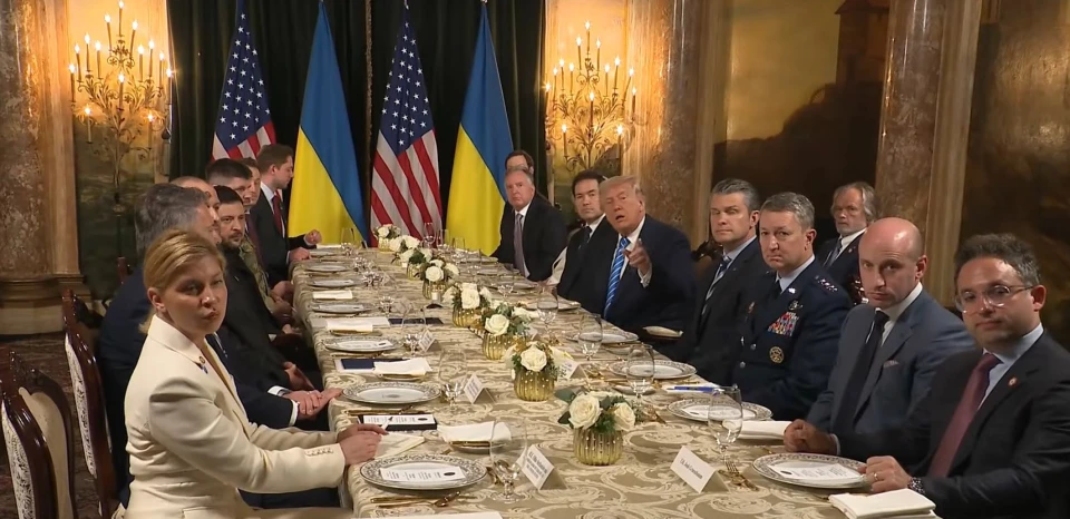 Спільний обід української та американської переговорних груп у Мар-а-Лаго