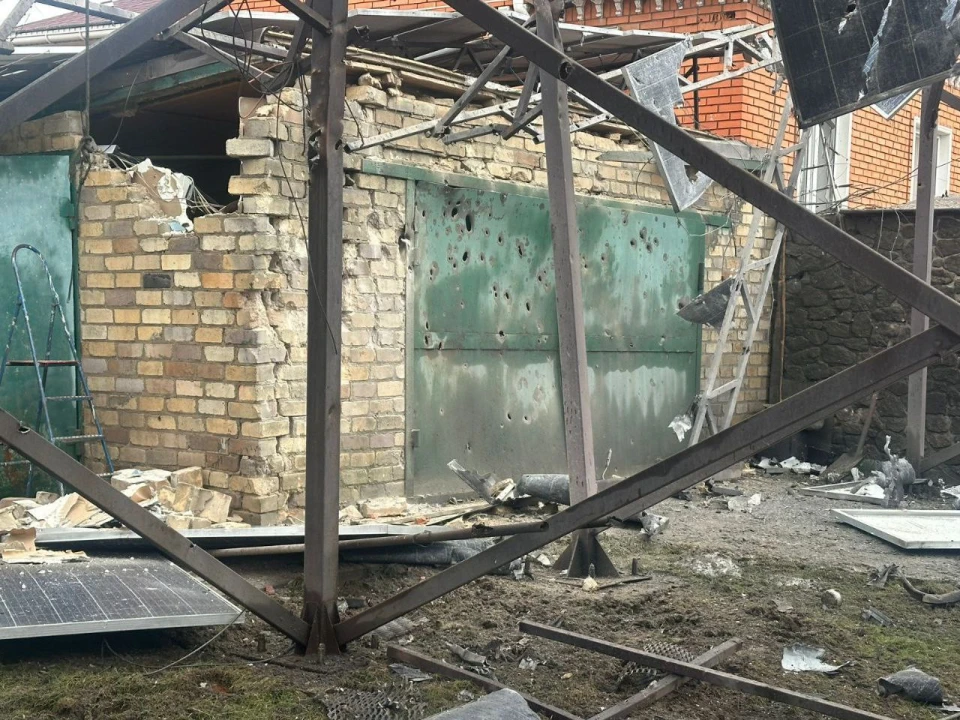 Зруйнований будинок