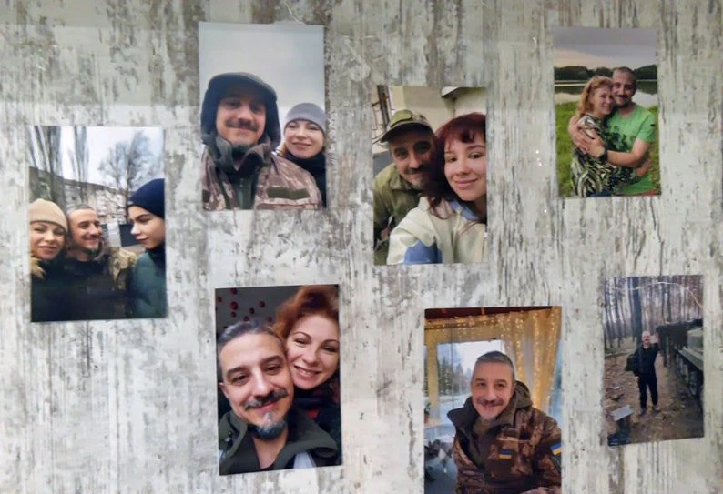 Дружина безвісти зниклого захисника з Волині організувала виставку його фото, створених на Лиманському напрямку