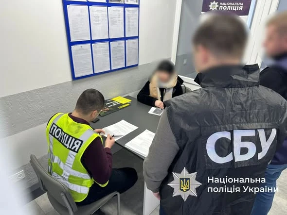півмільйона гривень «повз касу»