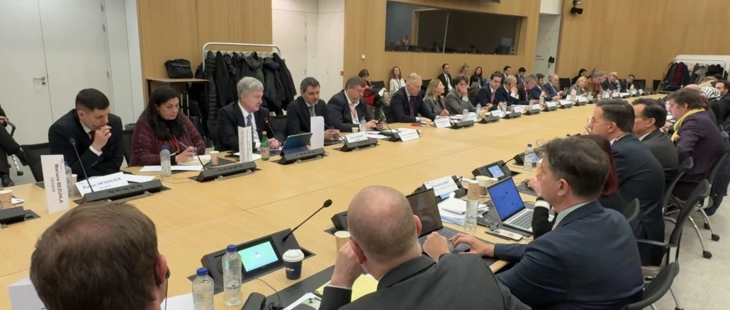 Засідання Міжпарламентської ради Україна-НАТО в Брюсселі, Петро Порошенко
