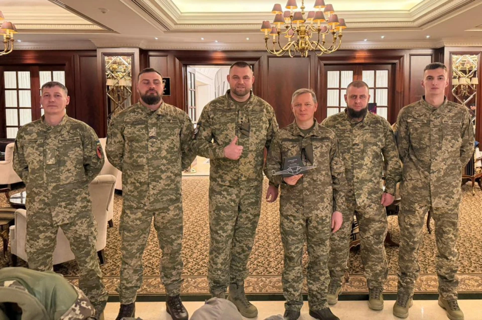Зеленський нагородив комбата 63-ї бригади Олега Ляшка