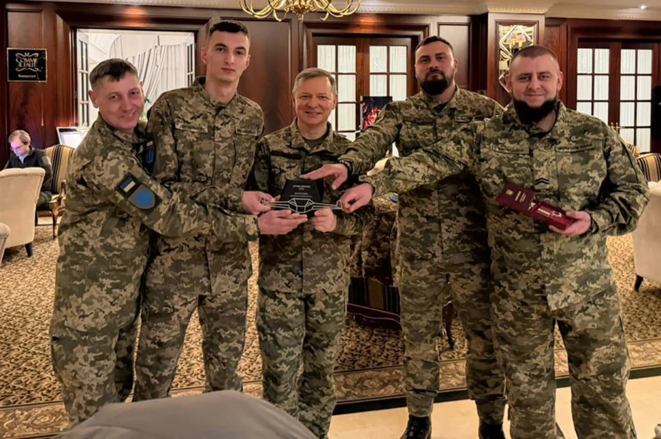 Зеленський нагородив комбата 63-ї бригади Олега Ляшка