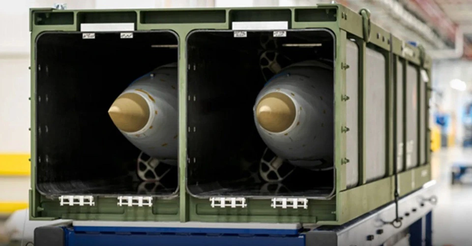 Контейнер з ракетами Precision Strike Missile (PrSM)