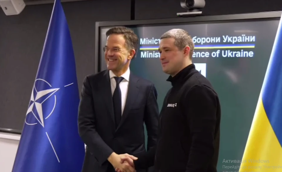 Генсек НАТО Марк Рютте разом із Міністром оборони України Михайлом Федоровим
