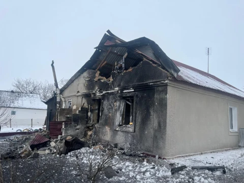 Ракетно-дронова атака на Хмельниччину: пошкоджено житловий будинок, травмований чоловік