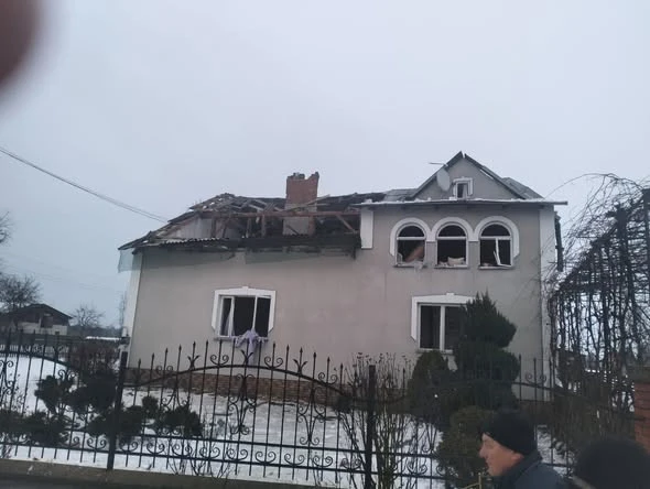 Унаслідок нічної атаки у Старому Добротворі постраждали 18 житлових будинків
